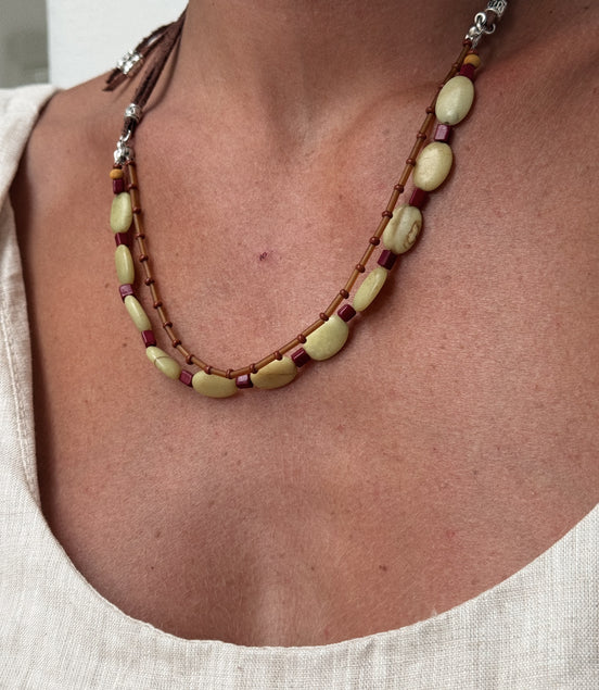 Oliva necklace