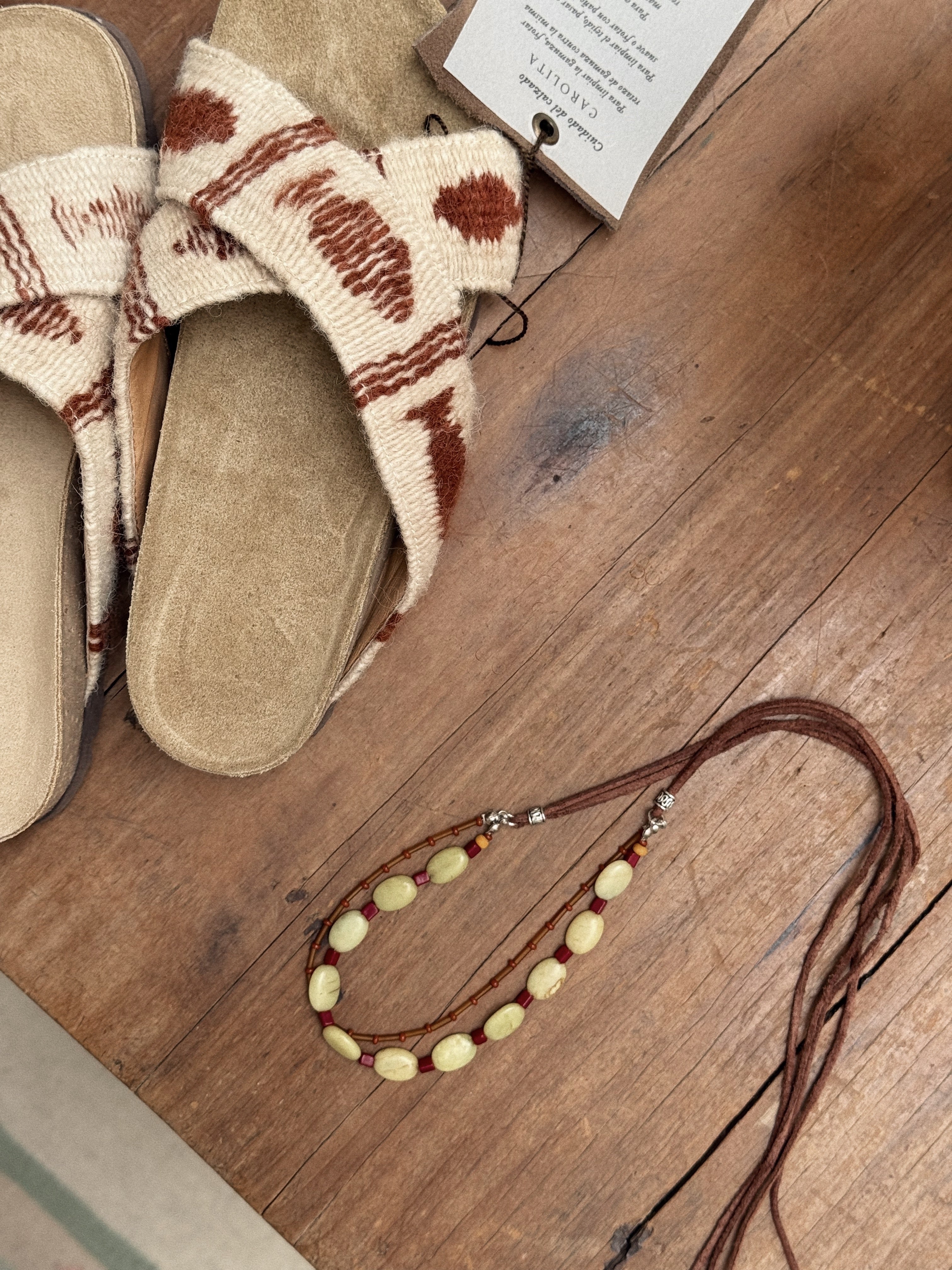 Oliva necklace