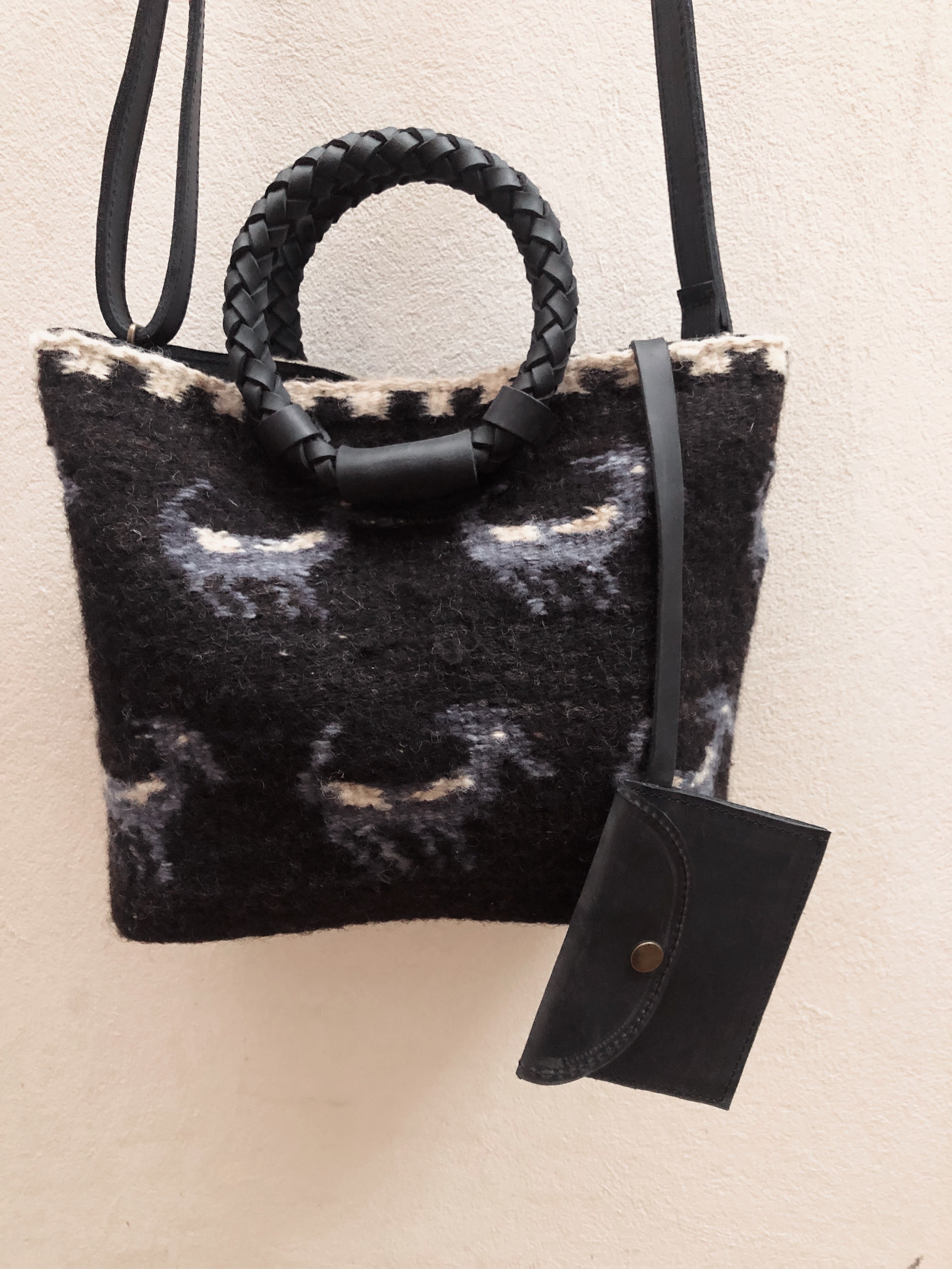 Alondra Little bag (Negro y azul)