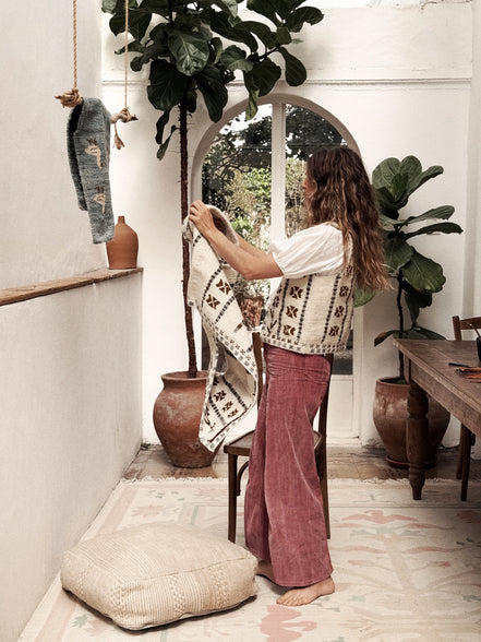 Bloom folk vest