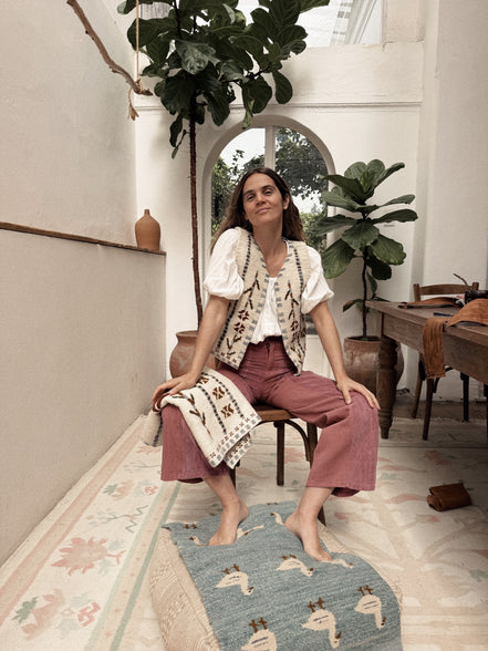 Bloom folk vest