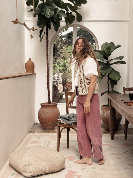Bloom folk vest