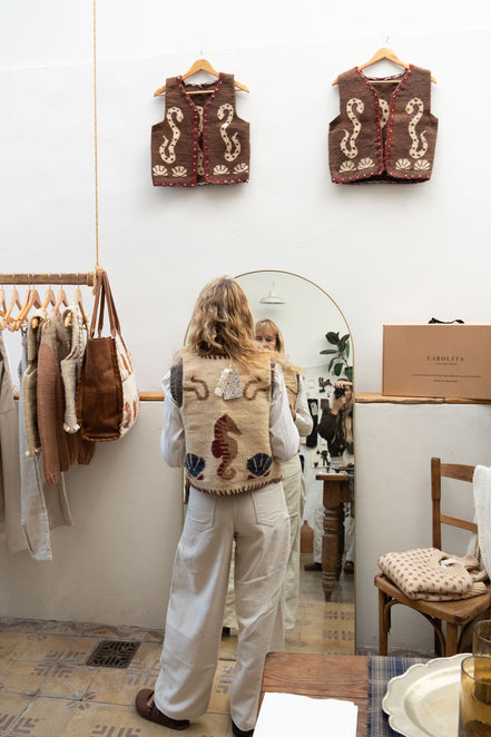 Folk Shell Vest con cuero