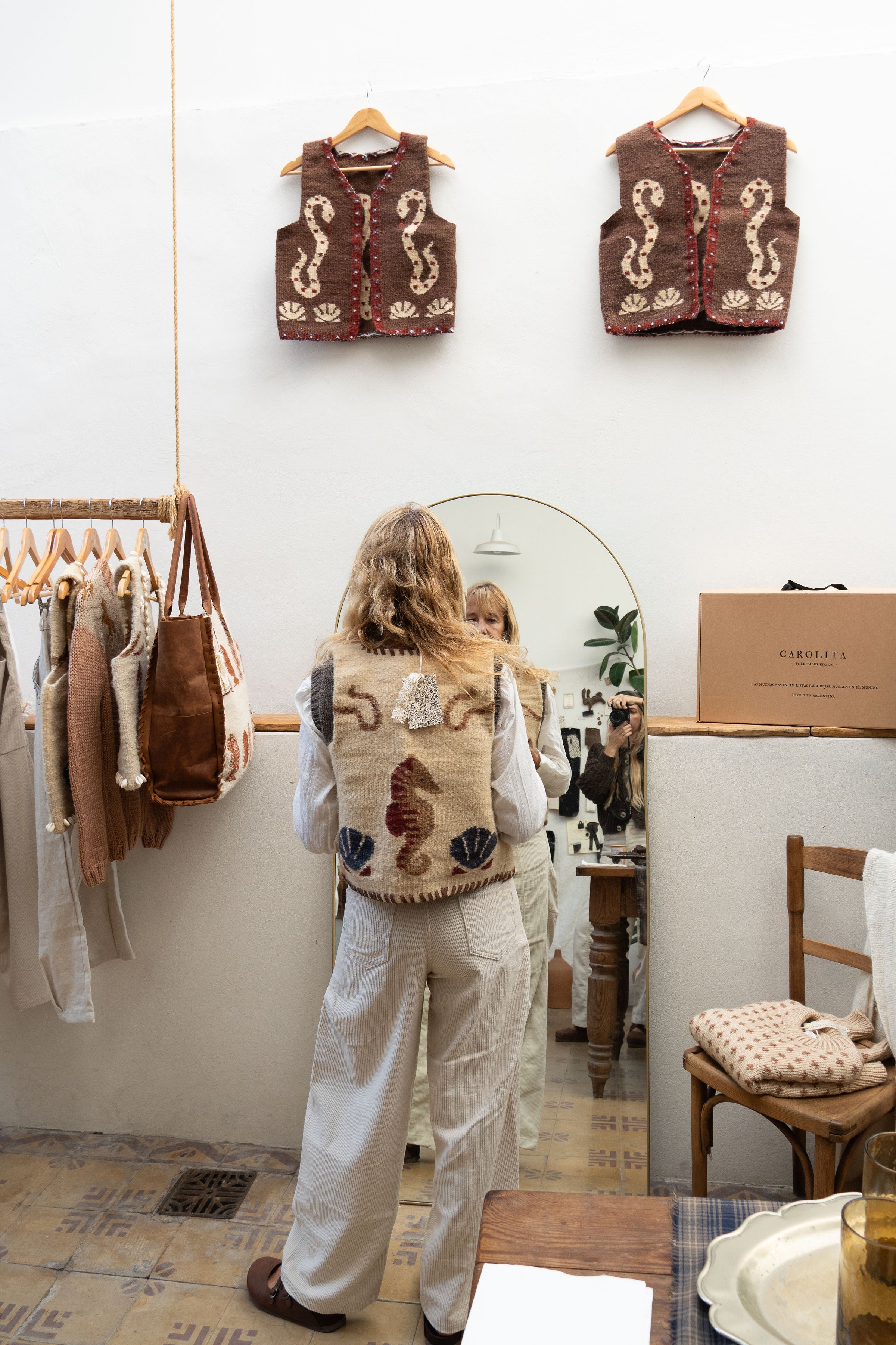 Folk Shell Vest con cuero
